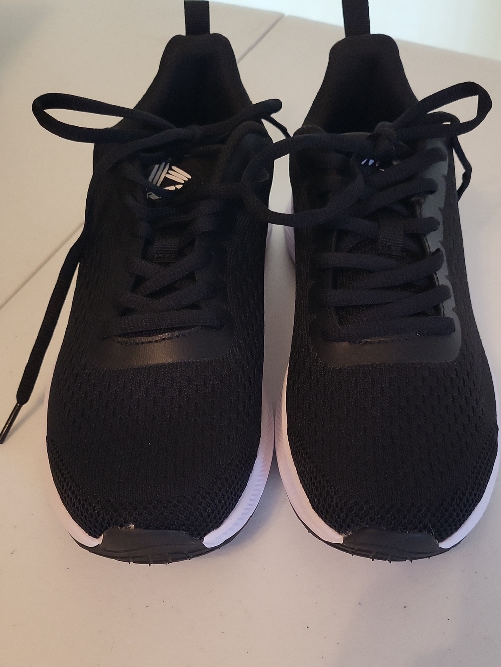 New in Box Reebok Shoes - Picture 5 of 5